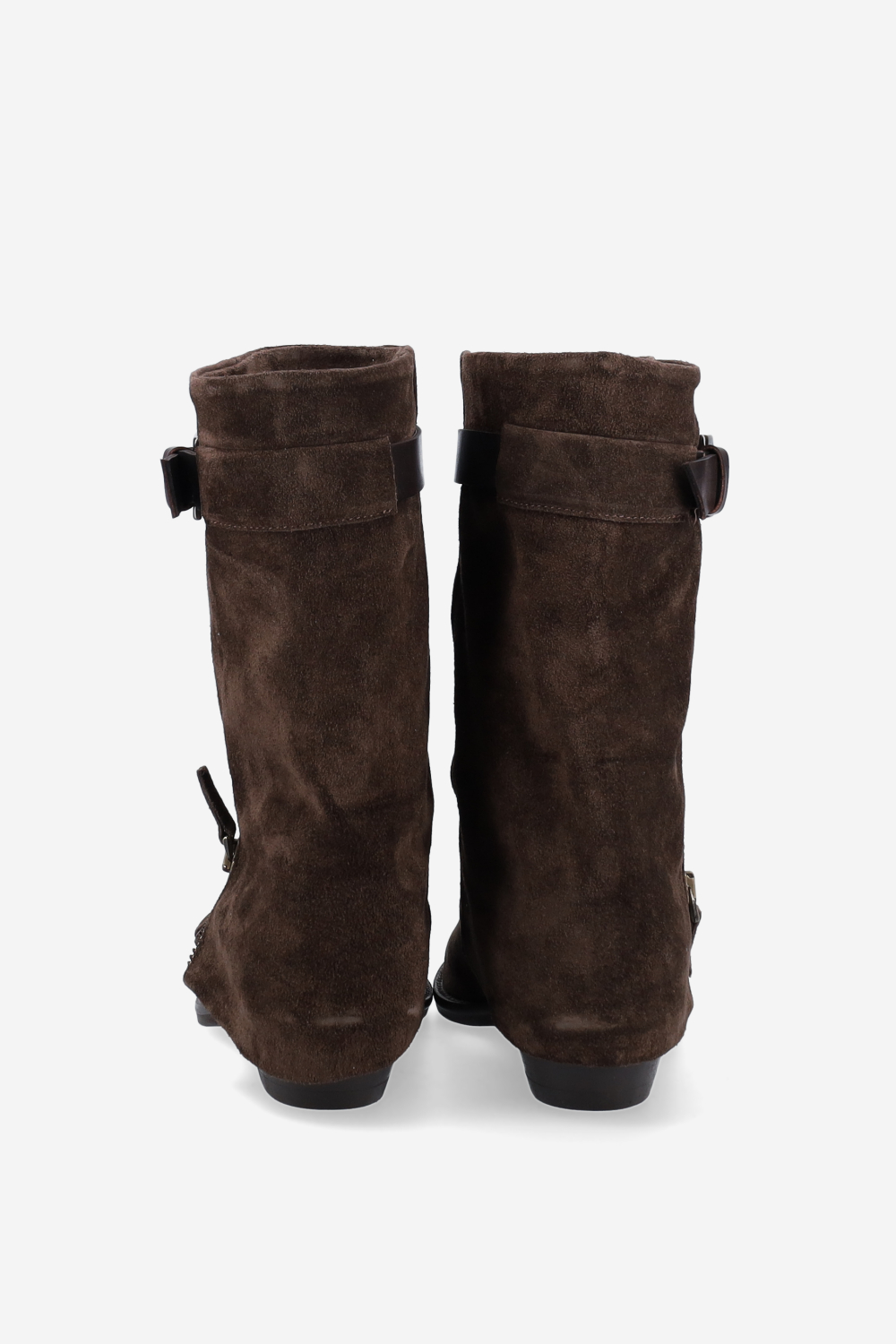 Zipped suede boots