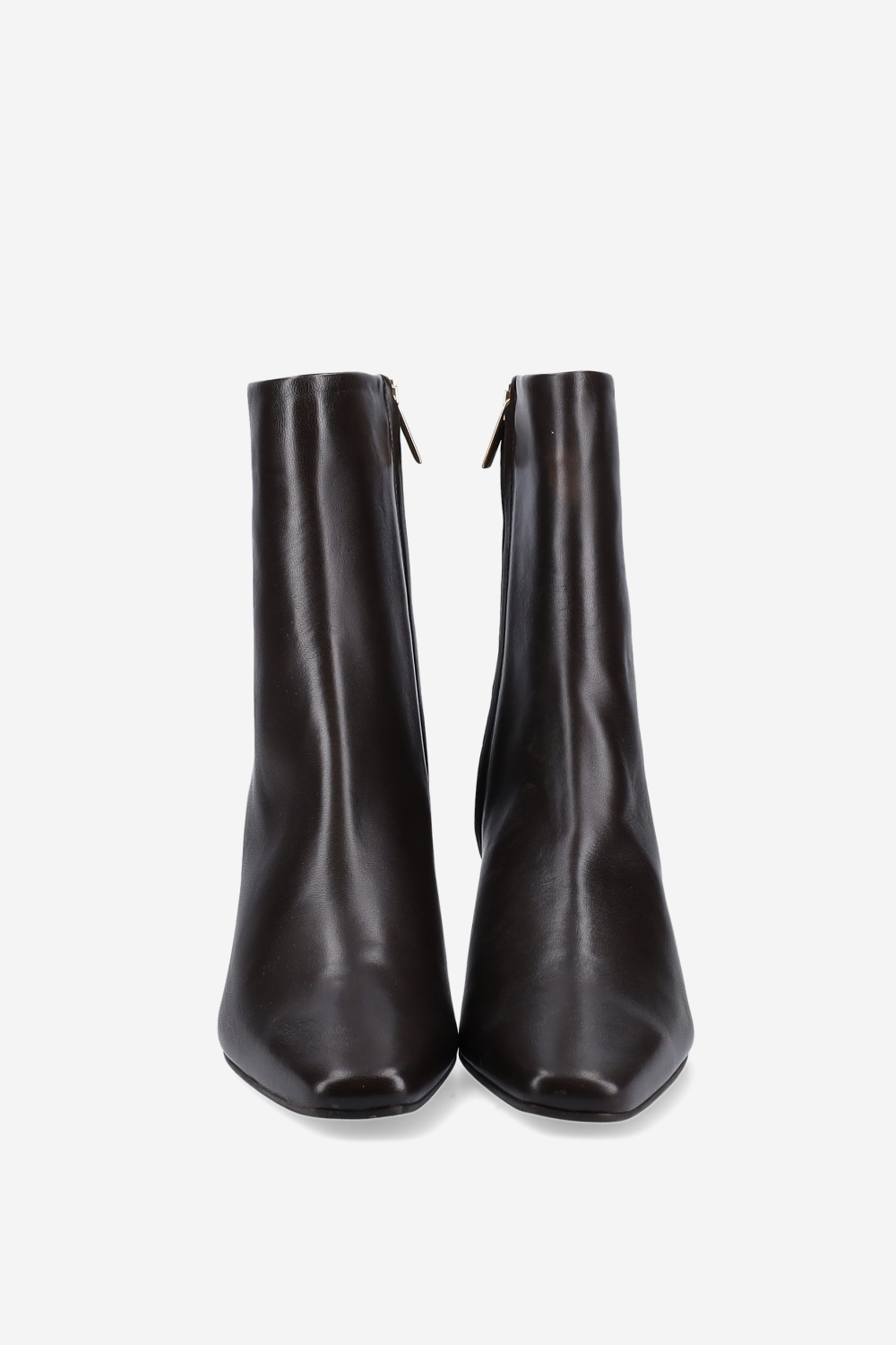 Zipped leather ankle boots