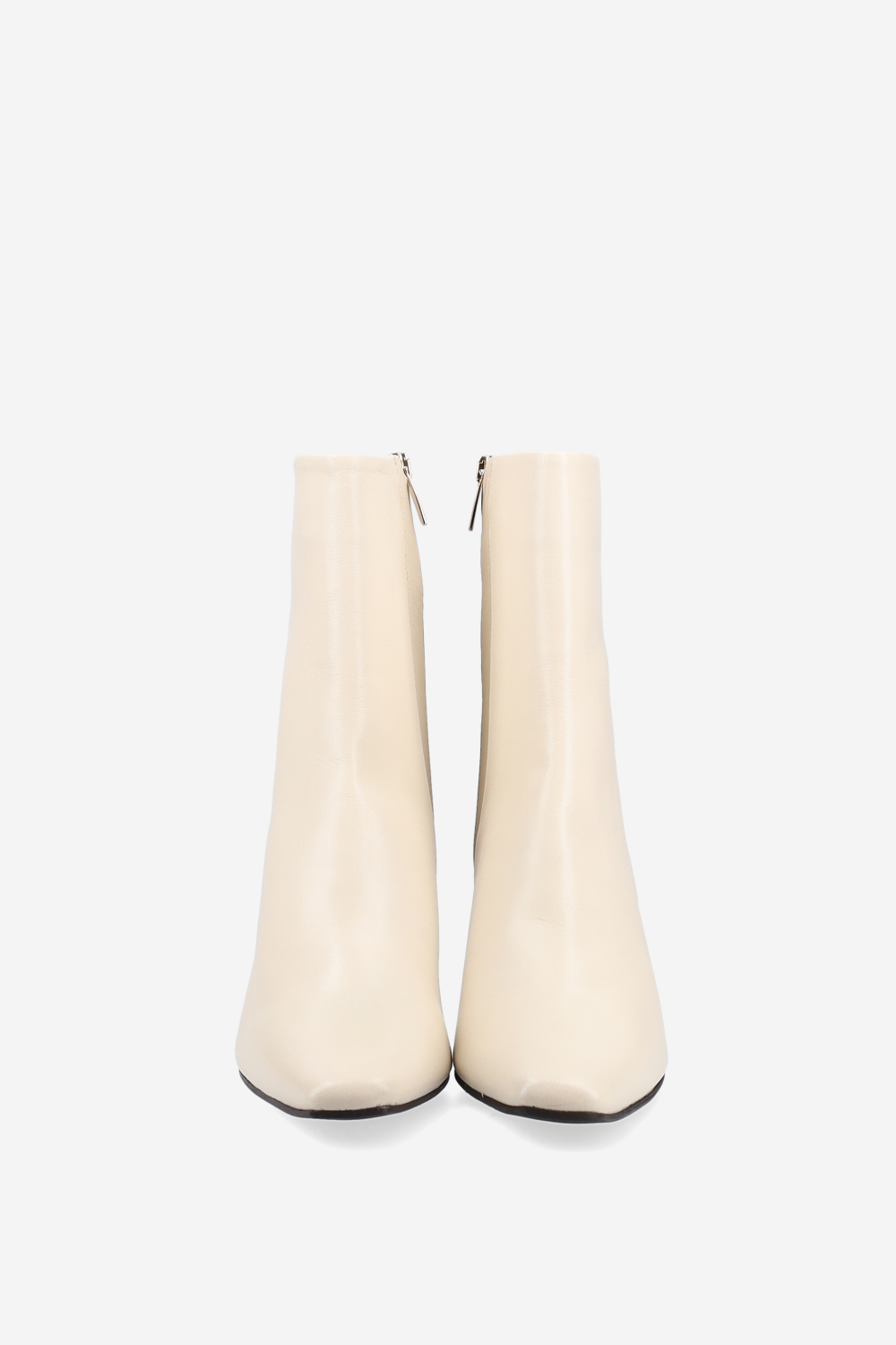 Zipped leather ankle boots