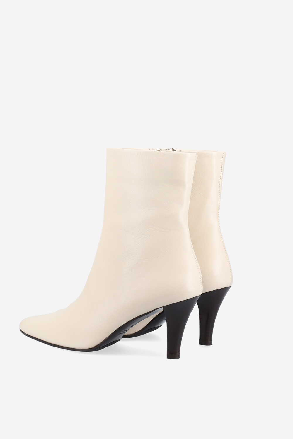 Zipped leather ankle boots