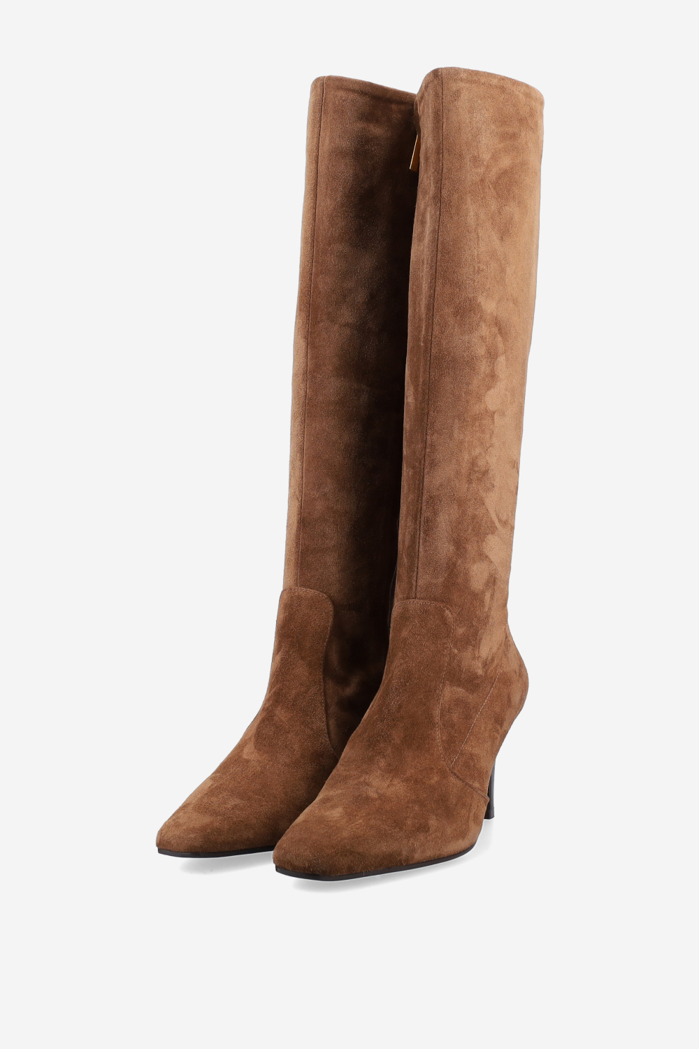 Pointed-toe suede boots