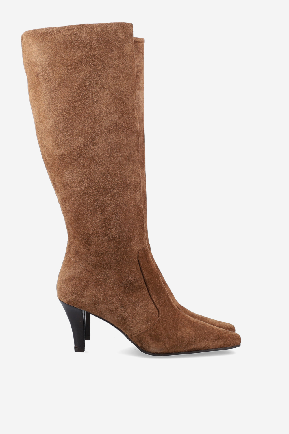 Pointed-toe suede boots