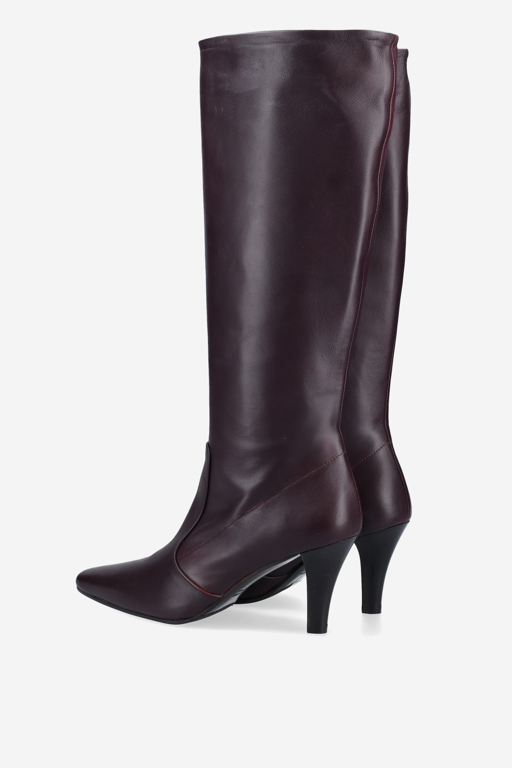 Zipped leather boots