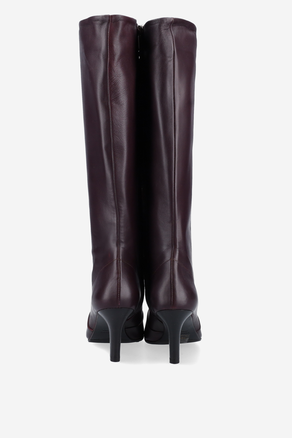 Zipped leather boots