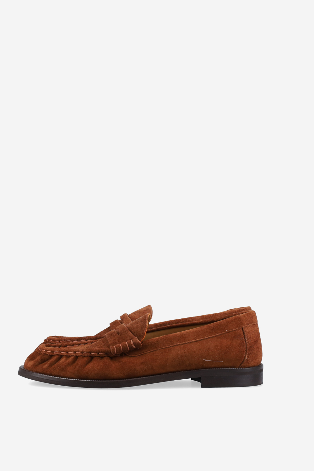 Wrinkle suede loafers