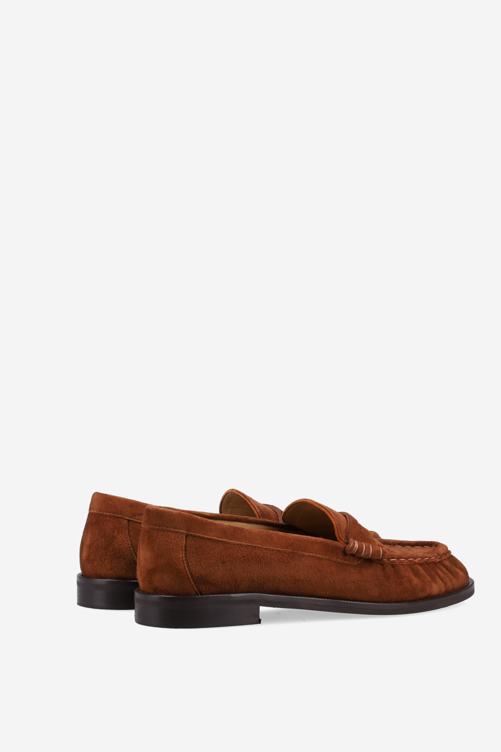 Wrinkle suede loafers
