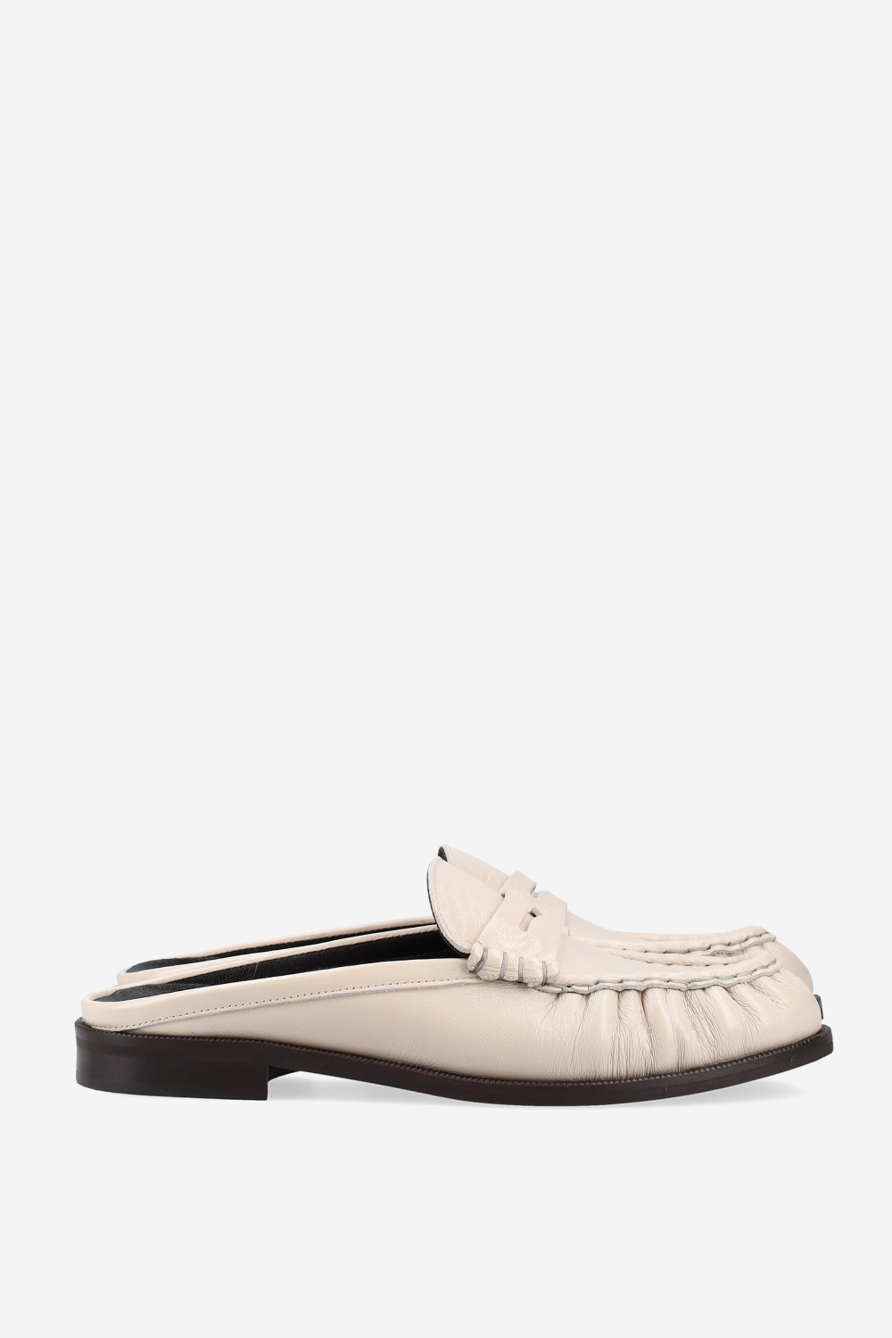 Wrinkle leather loafer mules