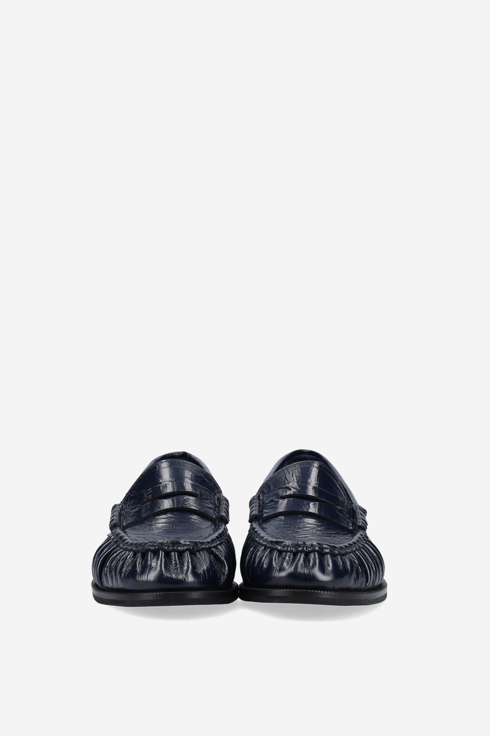 Wrinkle leather loafers