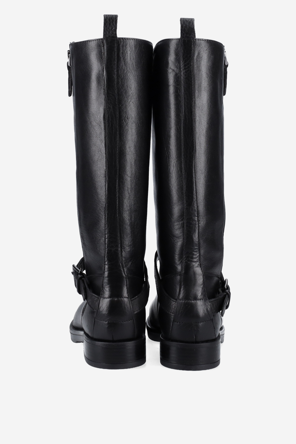 Zipped leather boots