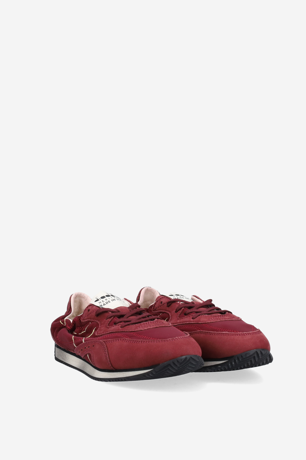 Equipe revenge etoile italia nubuck sneakers