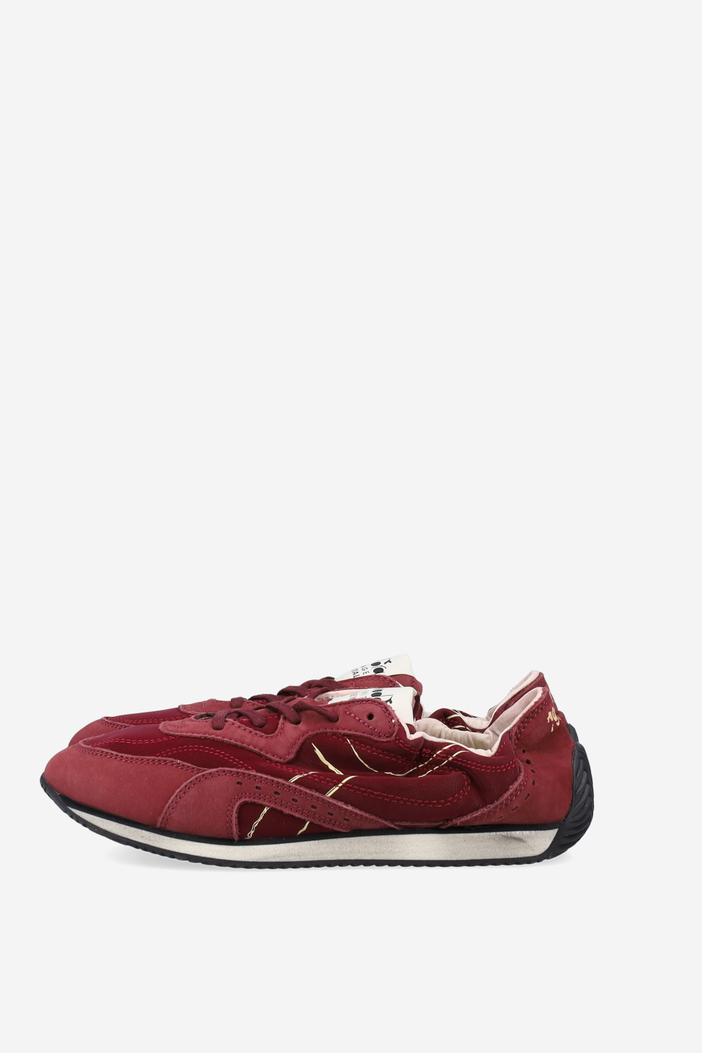 Equipe revenge etoile italia nubuck sneakers