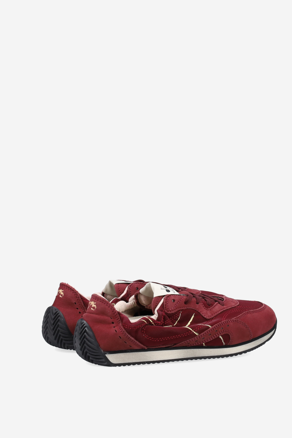 Equipe revenge etoile italia nubuck sneakers