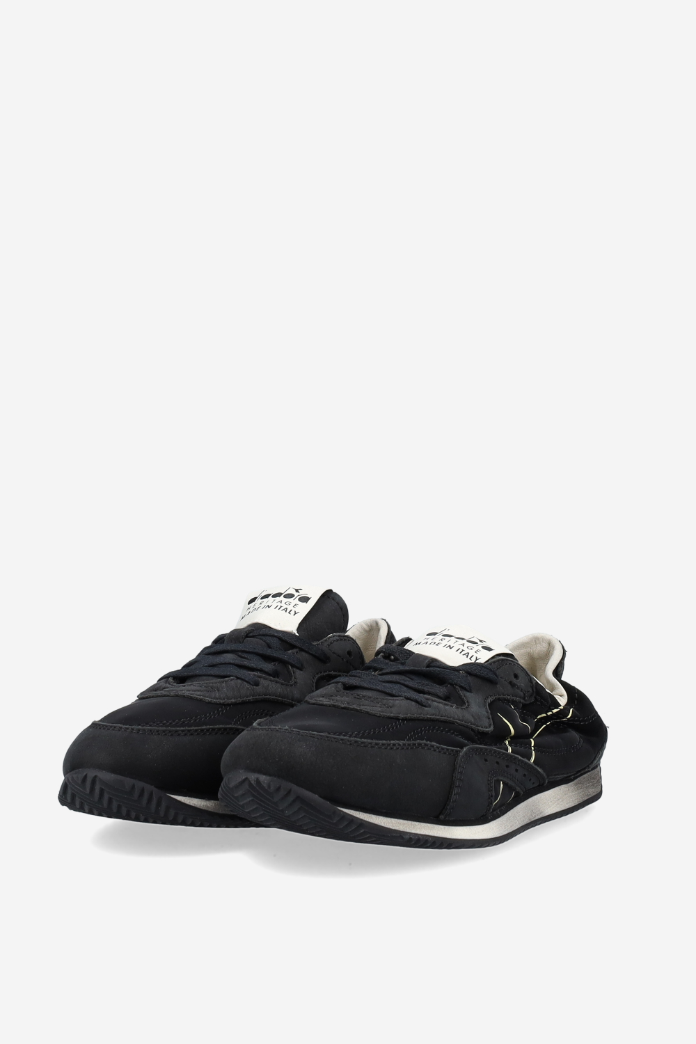 Equipe revenge etoile italia suede sneakers