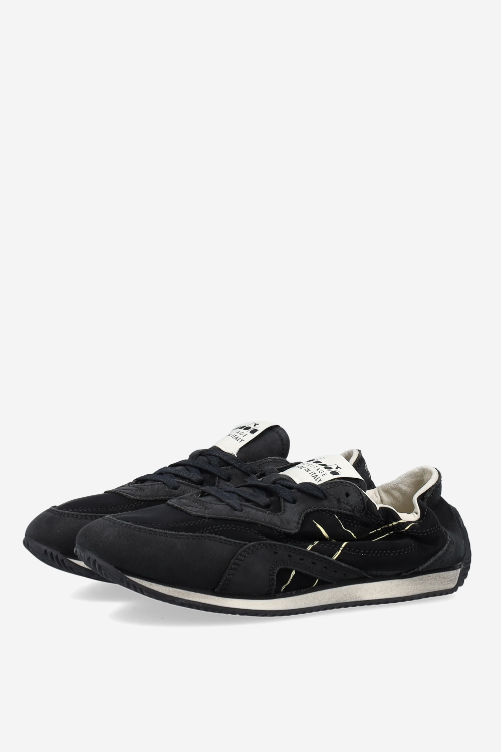 Equipe revenge etoile italia suede sneakers