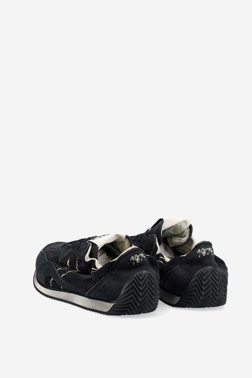 Equipe revenge etoile italia suede sneakers