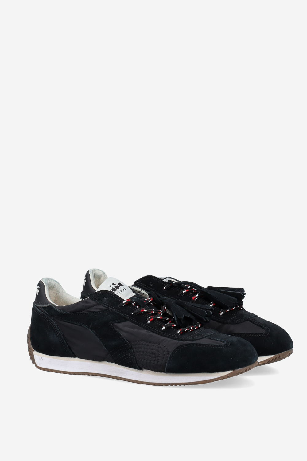 Equipe used suede sneakers
