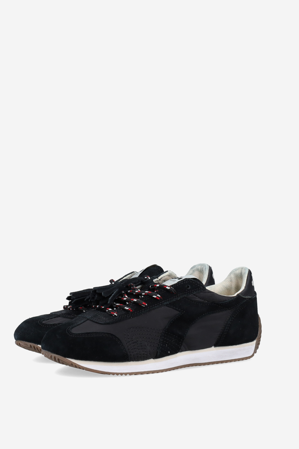 Equipe used suede sneakers