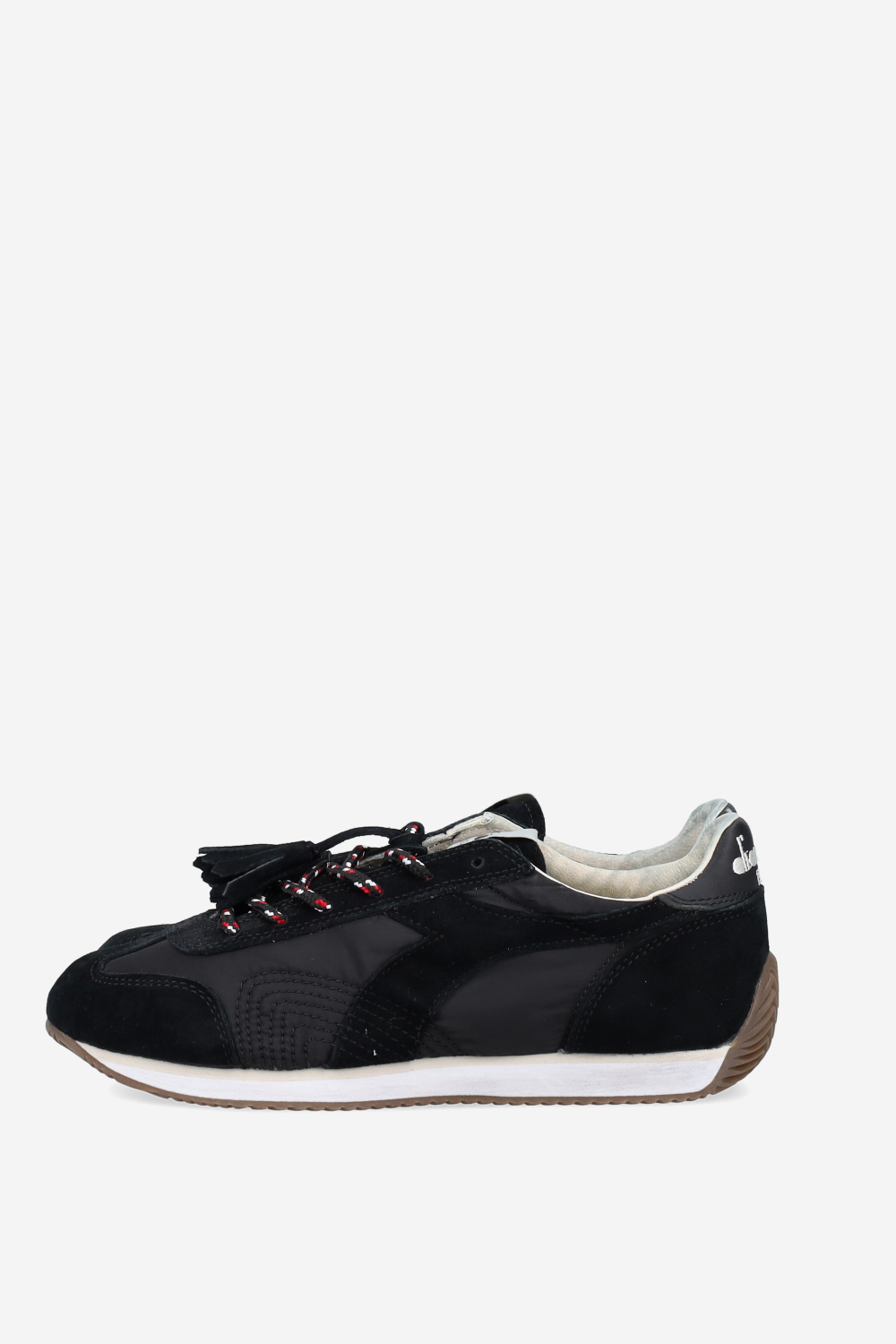 Equipe used suede sneakers