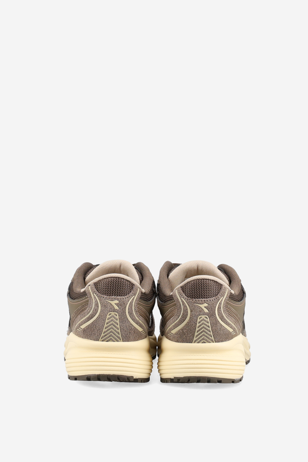 Mythos star suede sneakers
