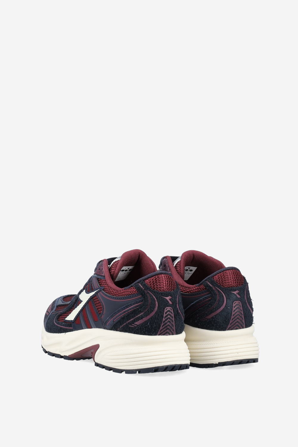 Mythos star suede sneakers