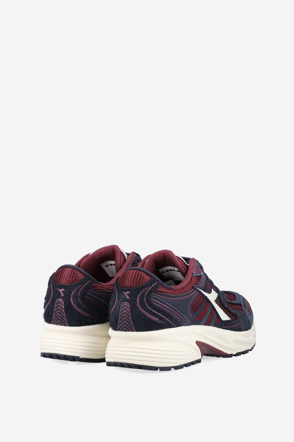 Mythos star suede sneakers