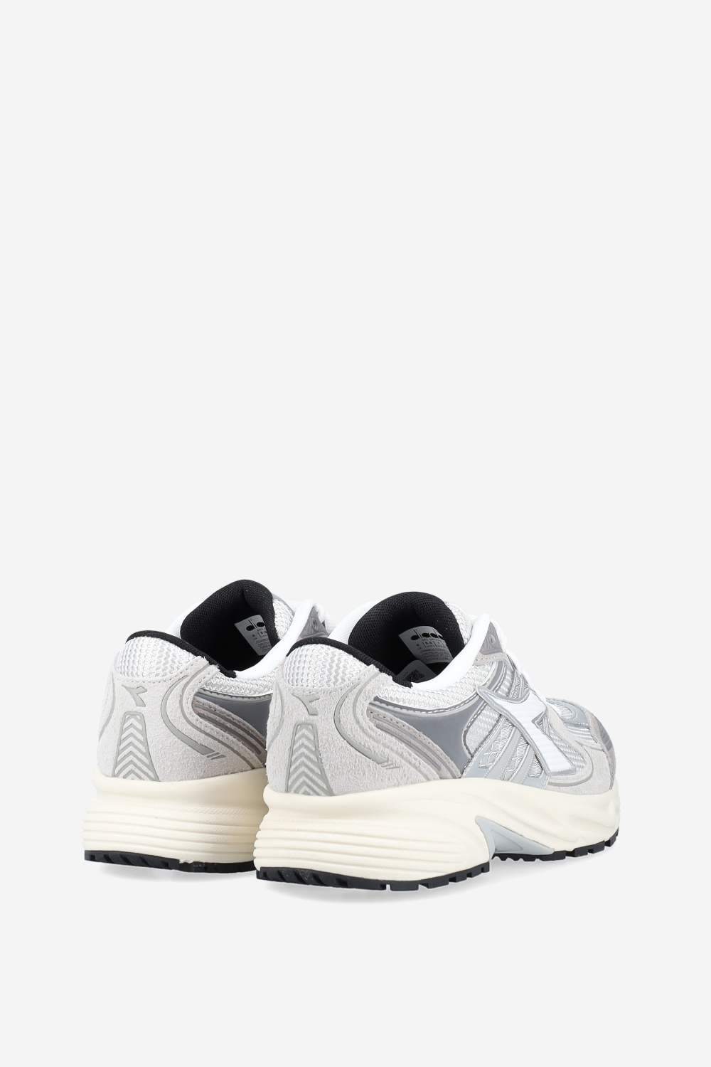 Mythos star suede sneakers