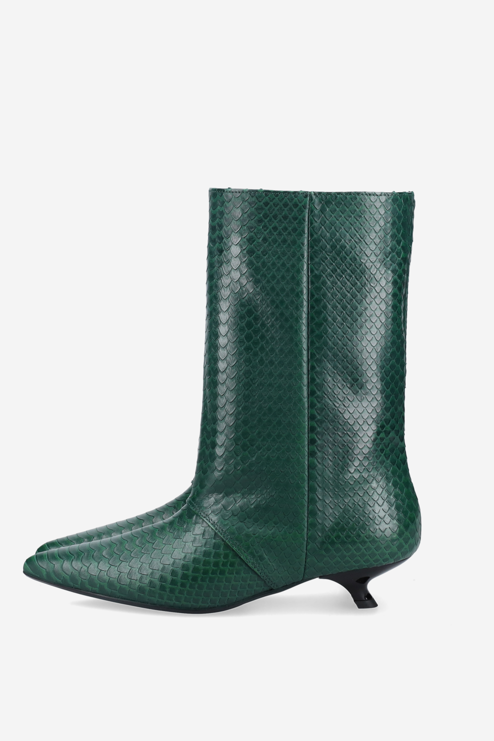Unforgettable croco leather ankle boots