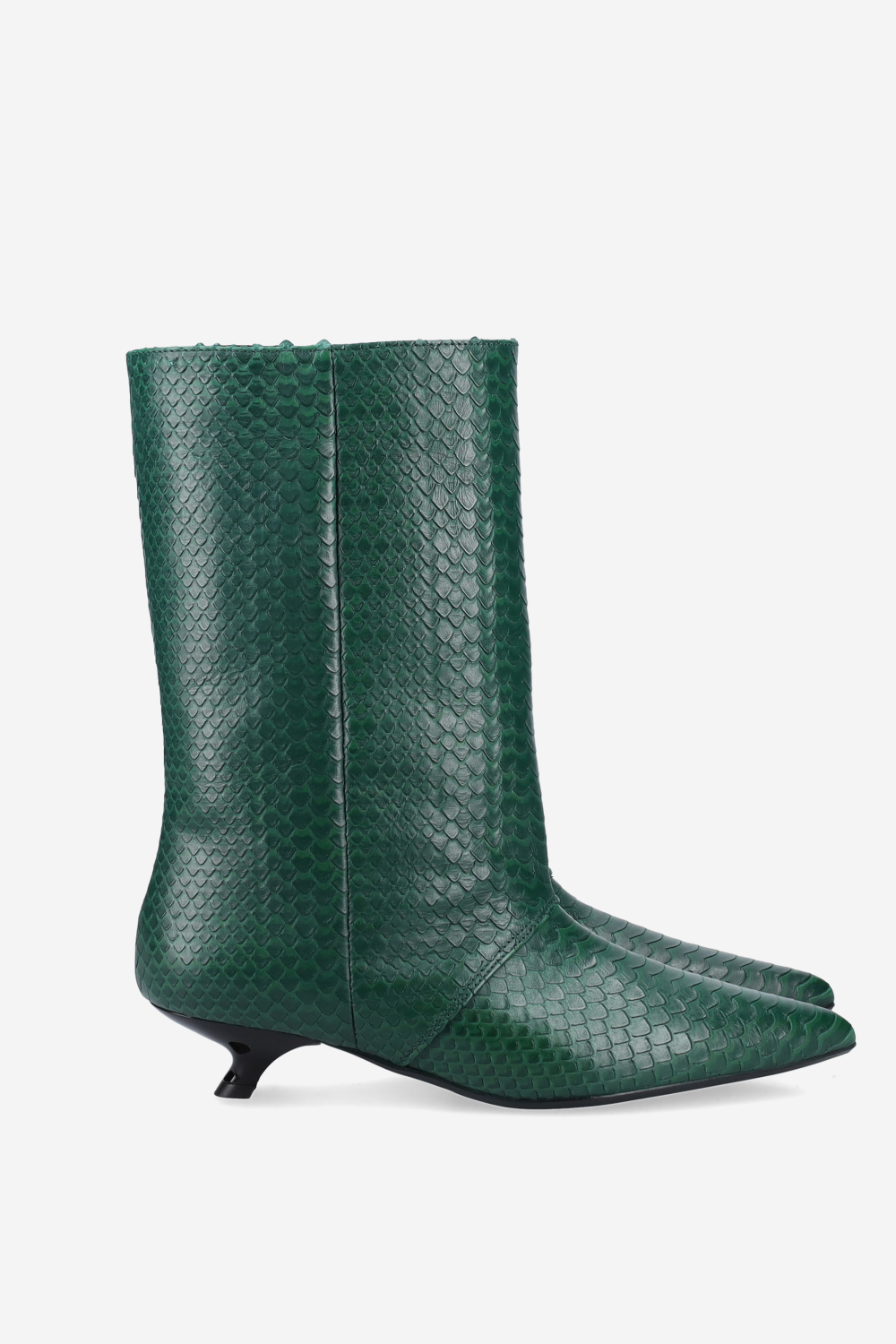 Unforgettable croco leather ankle boots