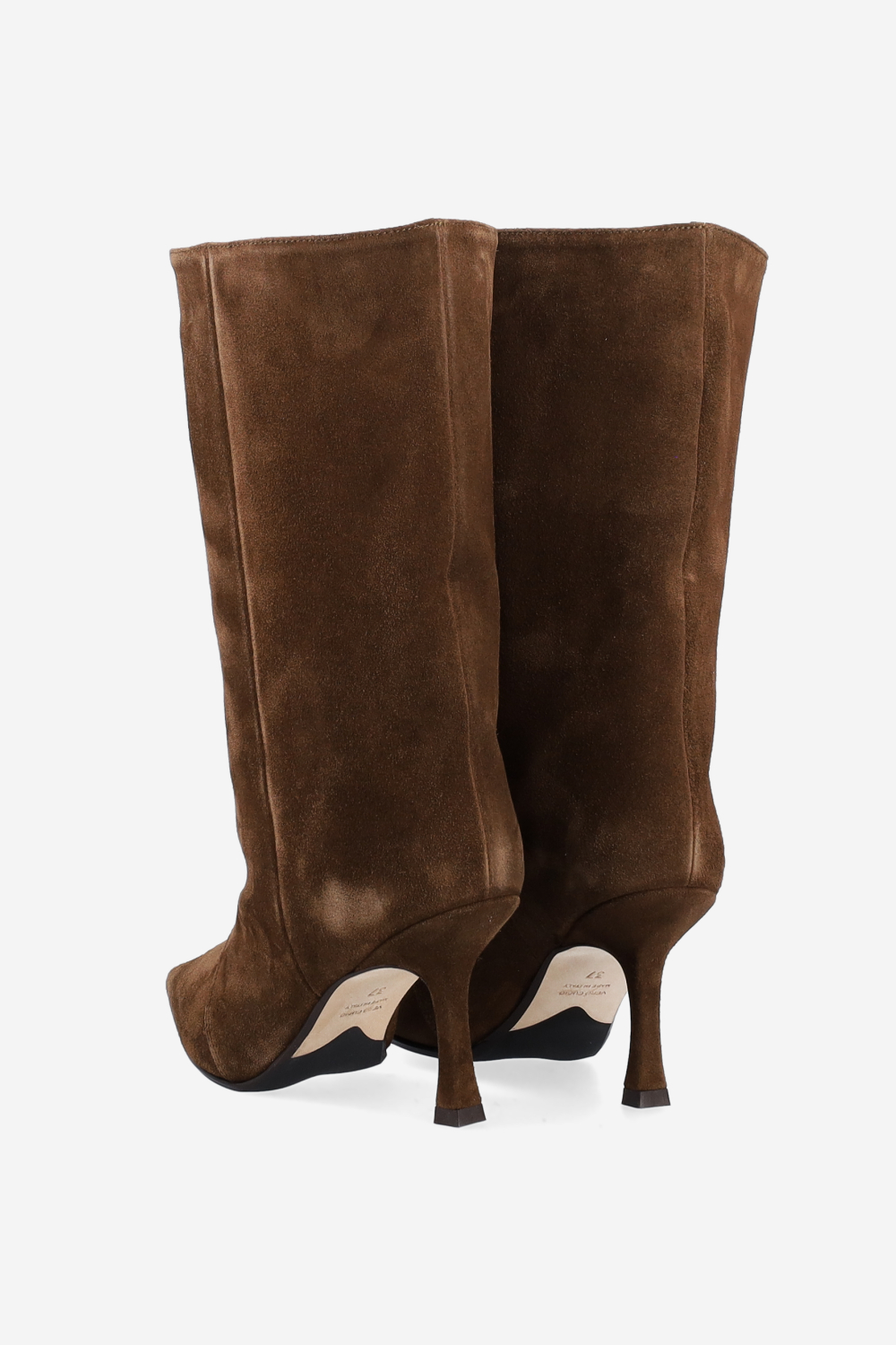 Deja vu suede boots
