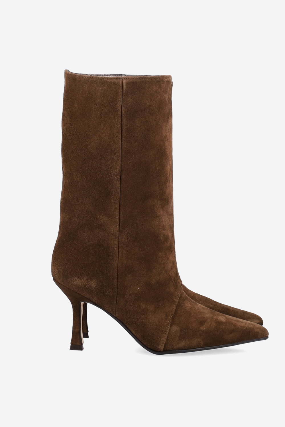 Deja vu suede boots