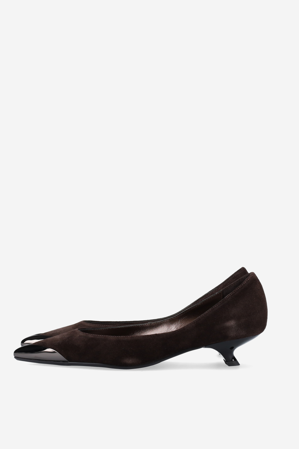 Get me suede pumps