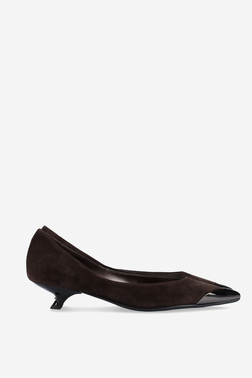Get me suede pumps