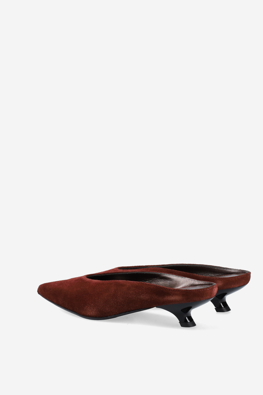 Ordinary suede mules