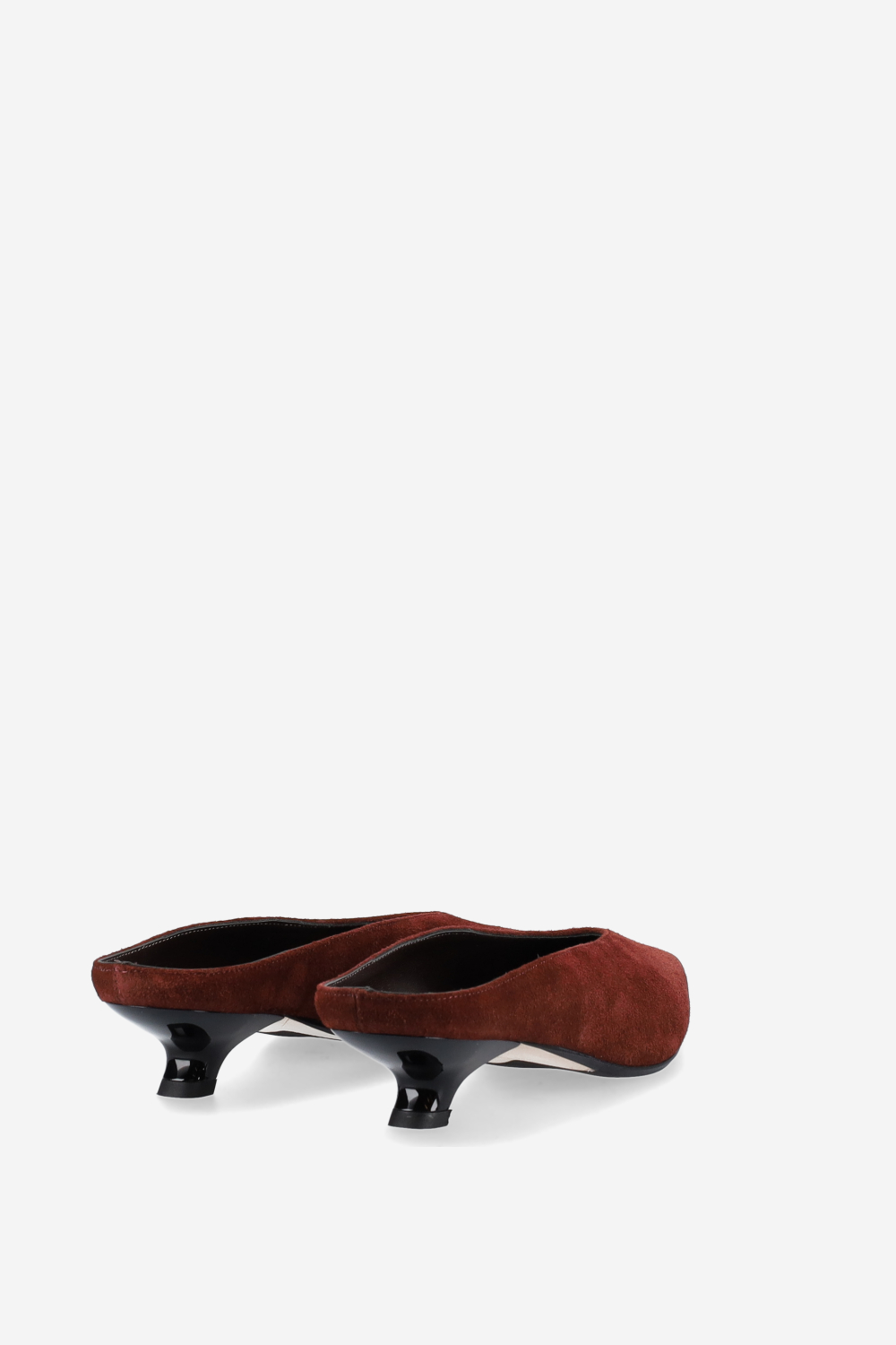 Ordinary suede mules