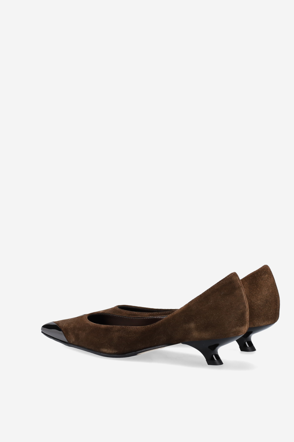 Get me suede pumps