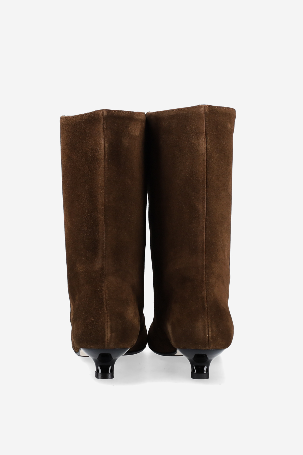 Unforgettable suede ankle boots
