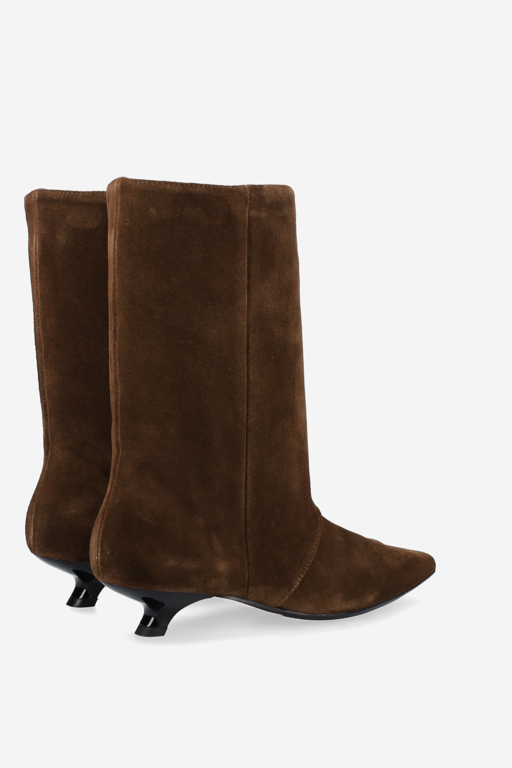 Unforgettable suede ankle boots