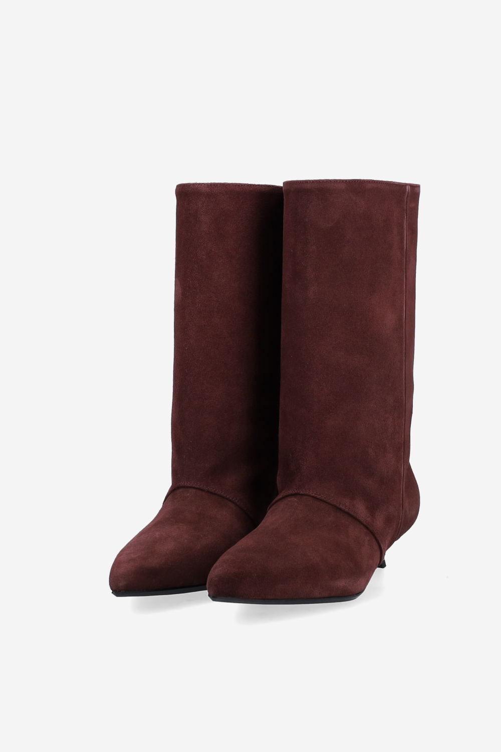 Unforgettable suede ankle boots